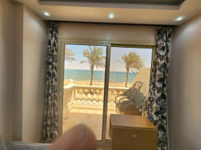 شاليه مكيف اول صف بحر